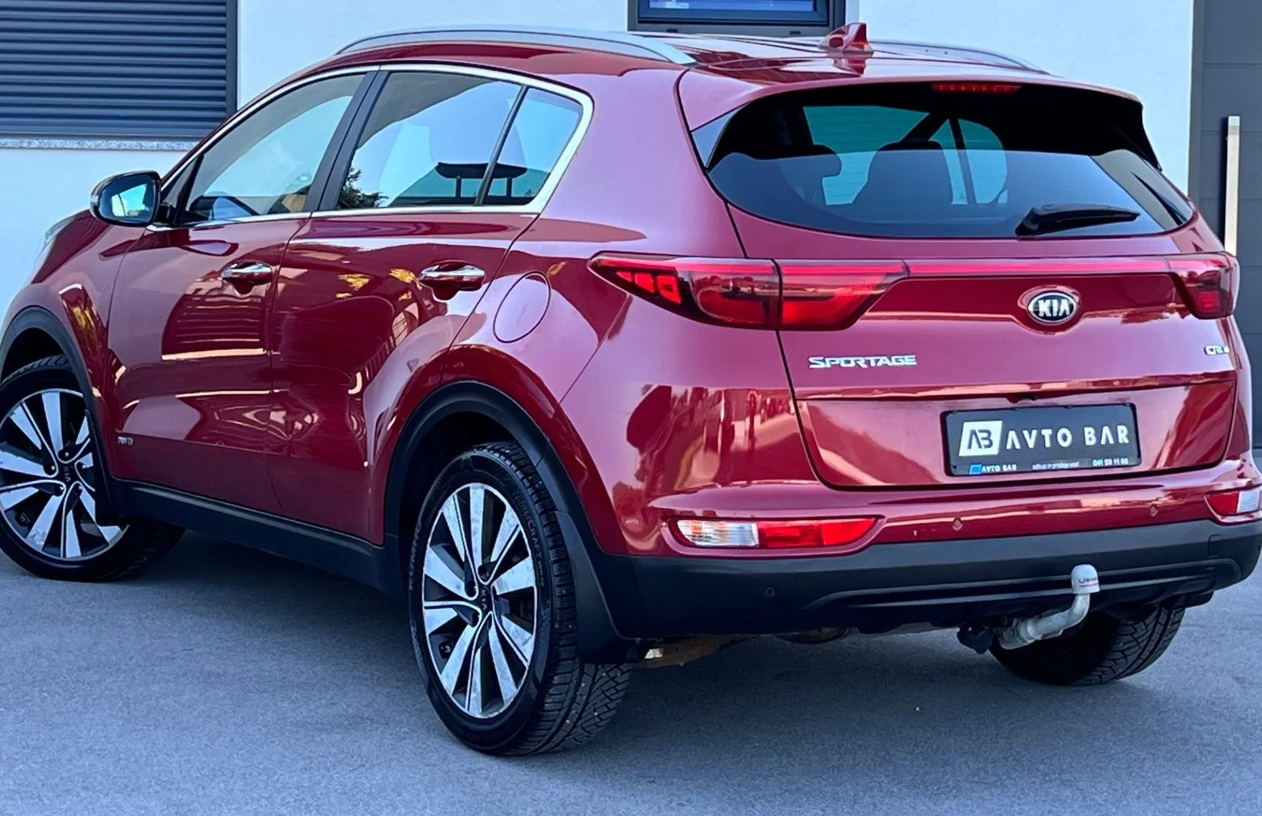 Zunanja slika - KIA Sportage - 4WD 2.0 CRDI+1.LAST+SLO+KEYLESS GO+MRTVI KOT+KAMER - 6