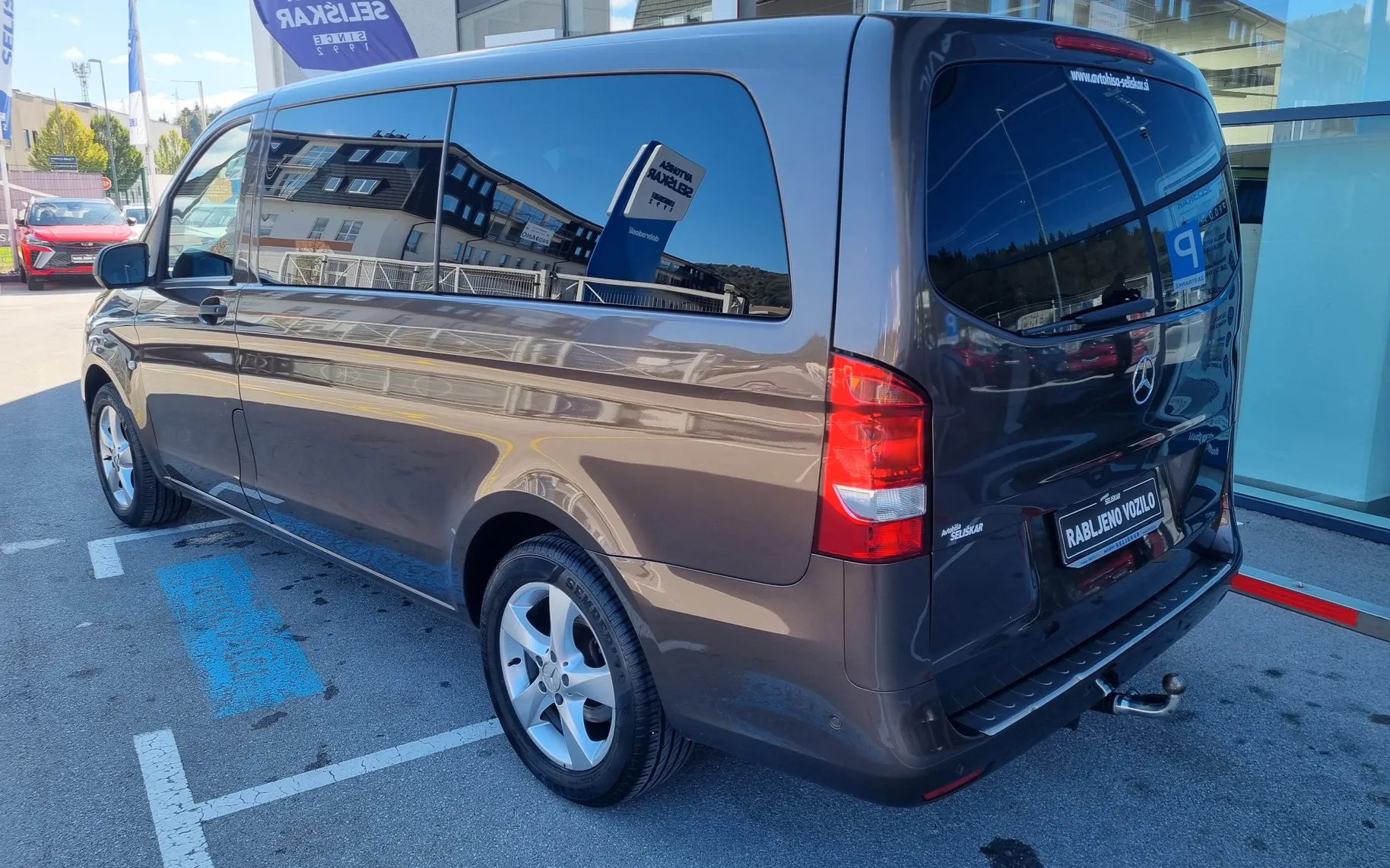 Zunanja slika - Mercedes-Benz Vito - Tourer 114 CDI - 8 SEDEŽEV + KLJUKA + SLOVENSKI - 8