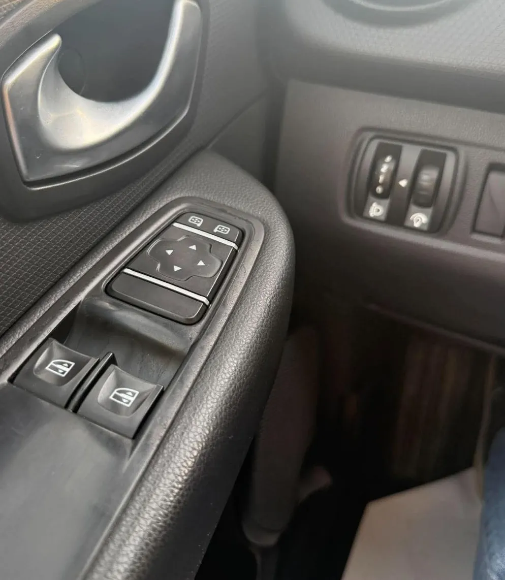 Zunanja slika - Renault Clio - TCe 75 Generation - 16
