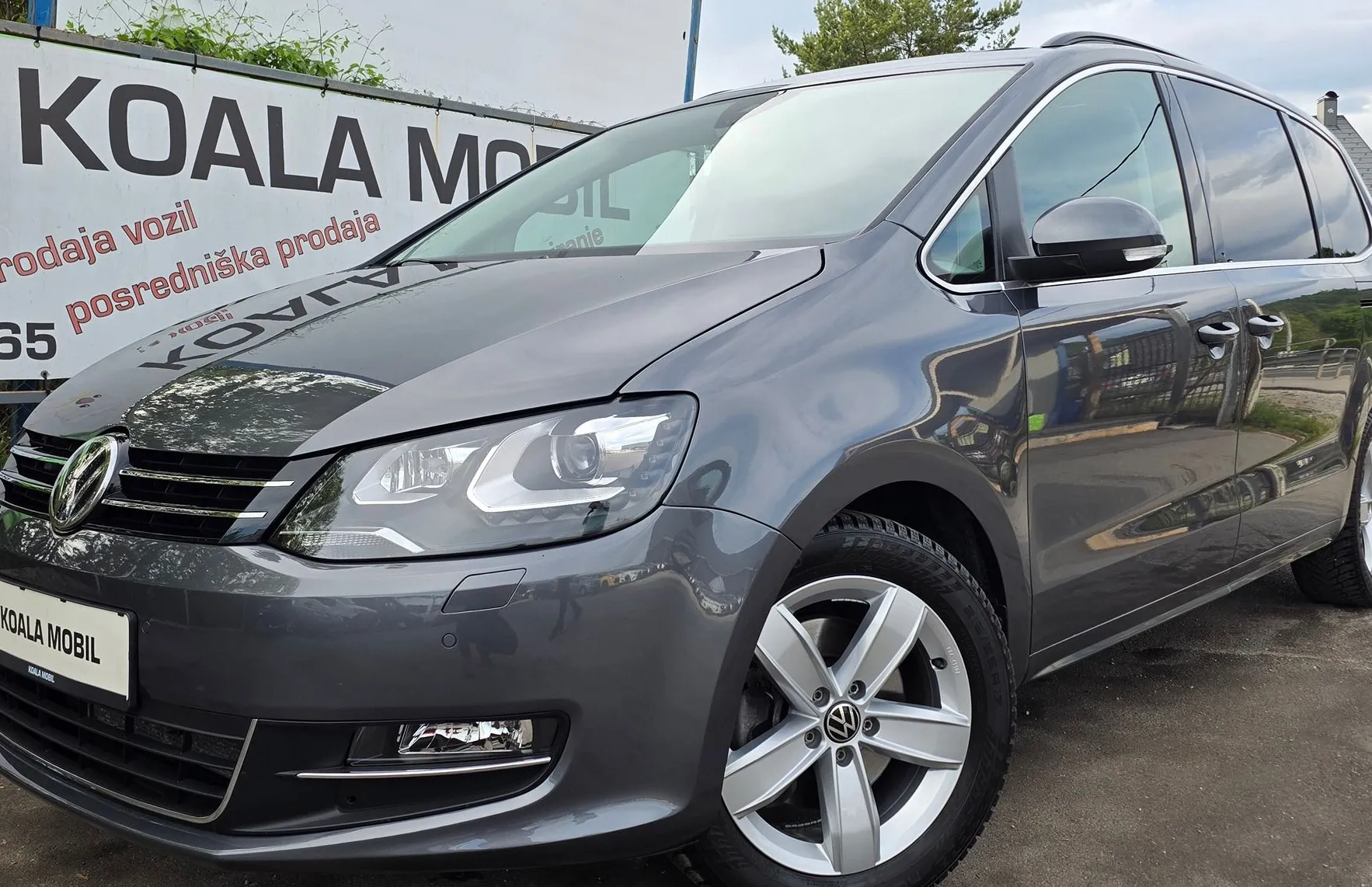 Zunanja slika - Volkswagen Sharan - 2.0 TDI BMT DSG 7 SEDEŽEV-LED-PANORAMA-KAMERA - 1