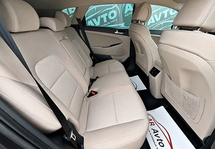 Zunanja slika - Hyundai Tucson - 1.7CRDi Trend DCT+GRETJE+NAVI+TOUCH+ALU19+SERVISNA - 11
