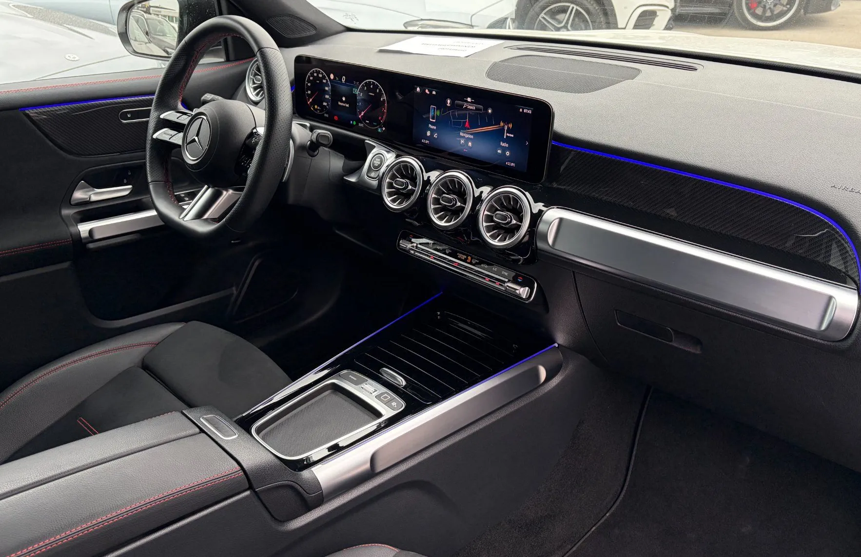 Zunanja slika - Mercedes-Benz GLB-Razred - GLB 200 AMG Line Avt. - 6