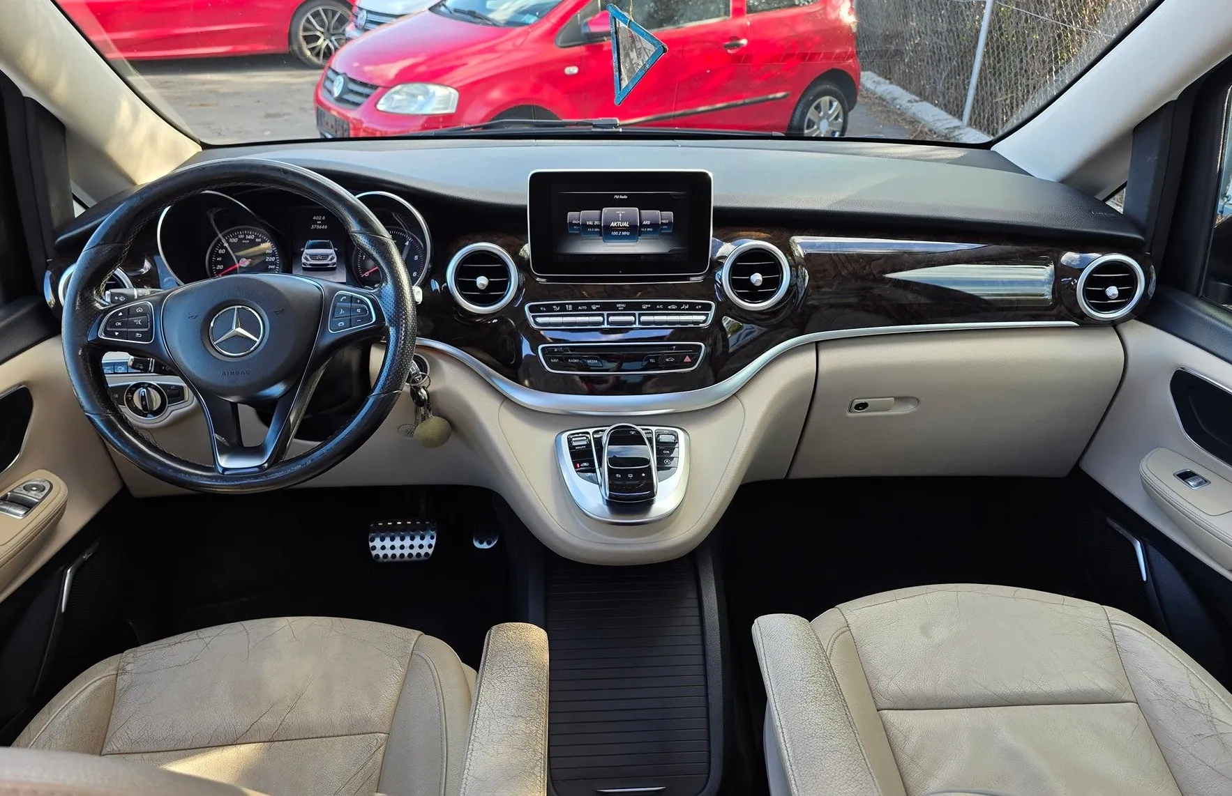 Zunanja slika - Mercedes-Benz V-Razred - V 250D 7 SEDEŽEV-LED-KAMERA-PANORAMA-ALU-ODLIČEN - 9