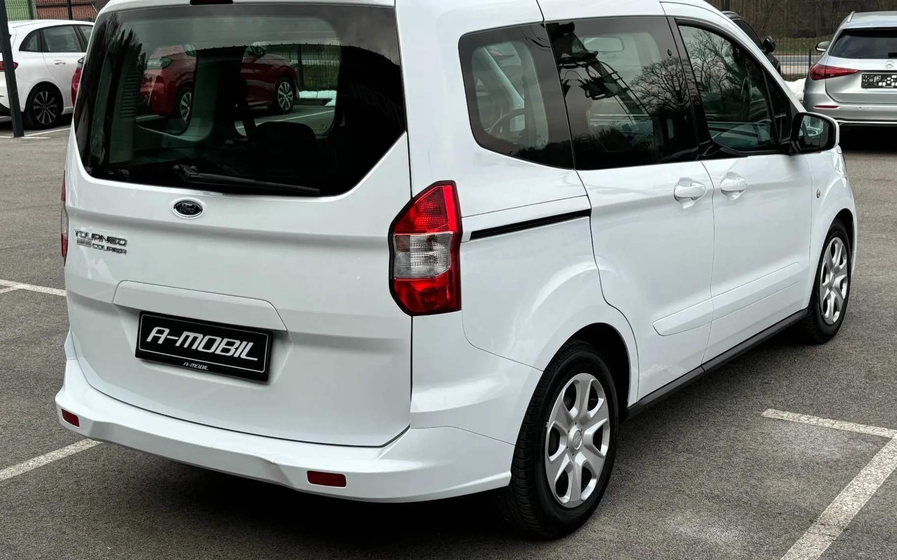 Zunanja slika - Ford Tourneo - Courier 1.5 Tdci SLOVENSKO VOZILO - 1 LASTNIK... - 3