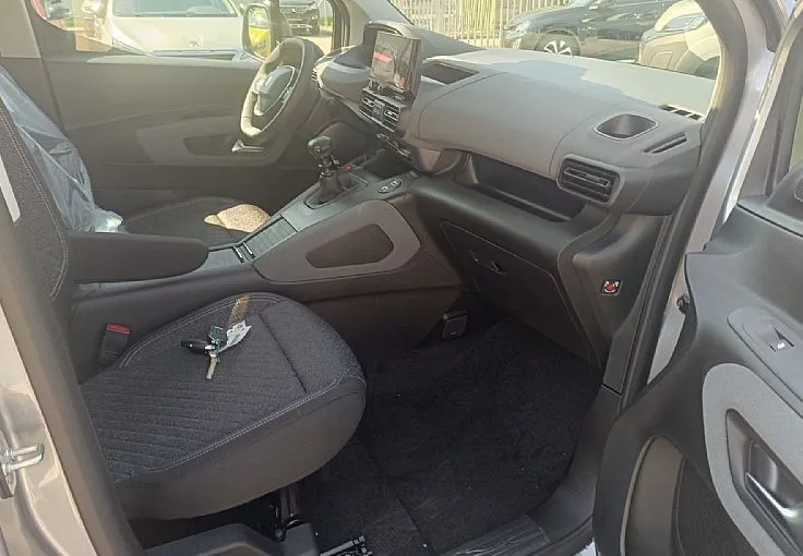 Zunanja slika - Peugeot Rifter - L2 ALLURE 1.5 BlueHDi 130 €6.4-7 SEDEŽEV-ZALOGA - 9