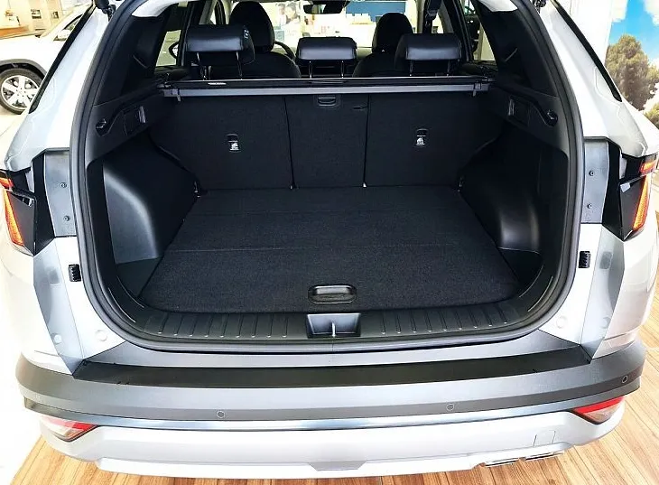 Zunanja slika - Hyundai Tucson - 1.6 T-GDI IMPRESSION-360 KAM-HEAD UP-AKT.TEM-VIDEO - 6
