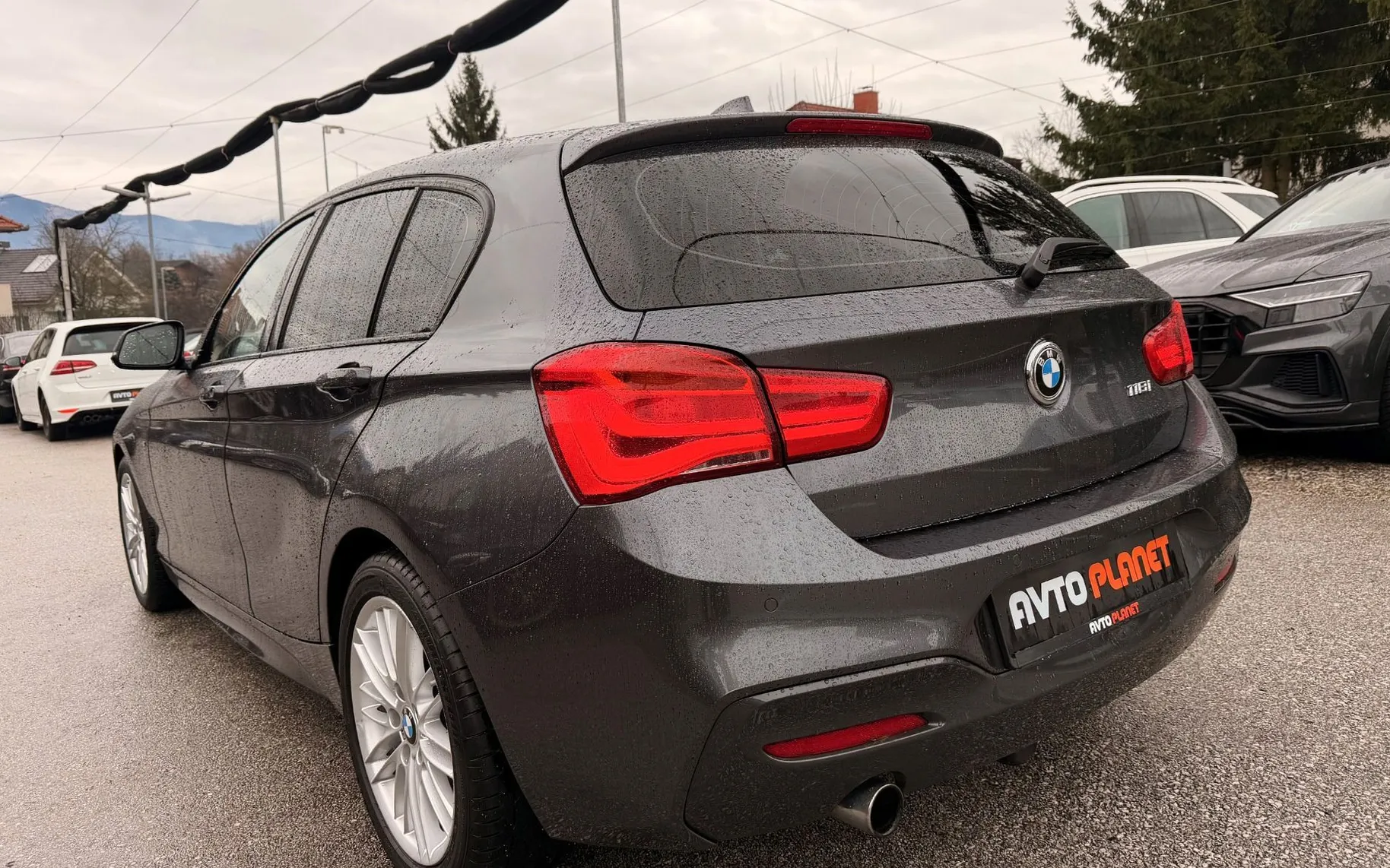 Zunanja slika - BMW Serija 1 - : 118i M Sport Shadow 1.LASTNIK FULL LED ALU17 - 2