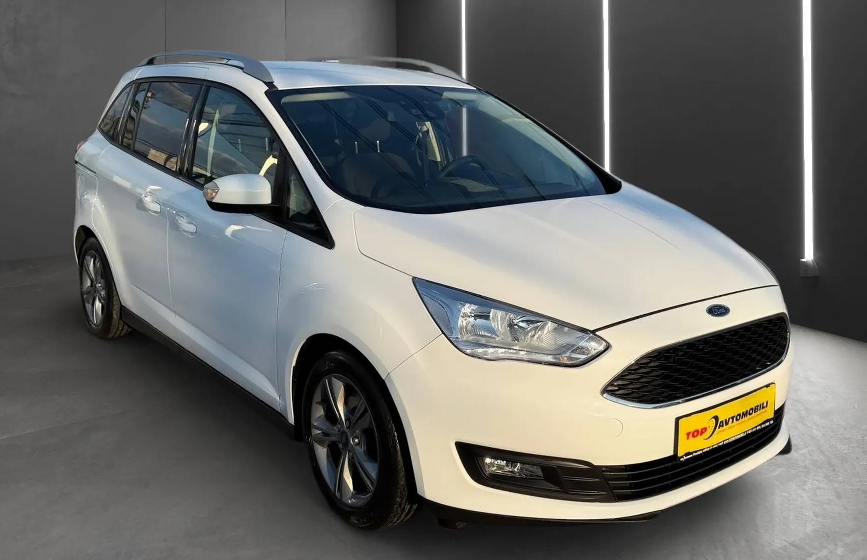 Zunanja slika - Ford Grand C-Max - 1.5 TDCi 1.LASNTIK SLO AVTO NAVI PDC - 9
