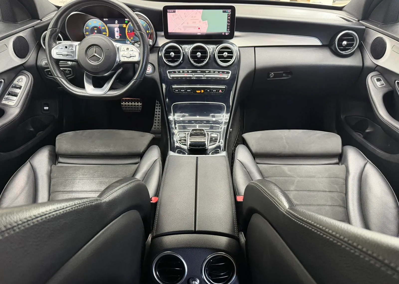 Zunanja slika - Mercedes-Benz C-Razred - C 300 d 4MATIC AMG Line Avt. - 3