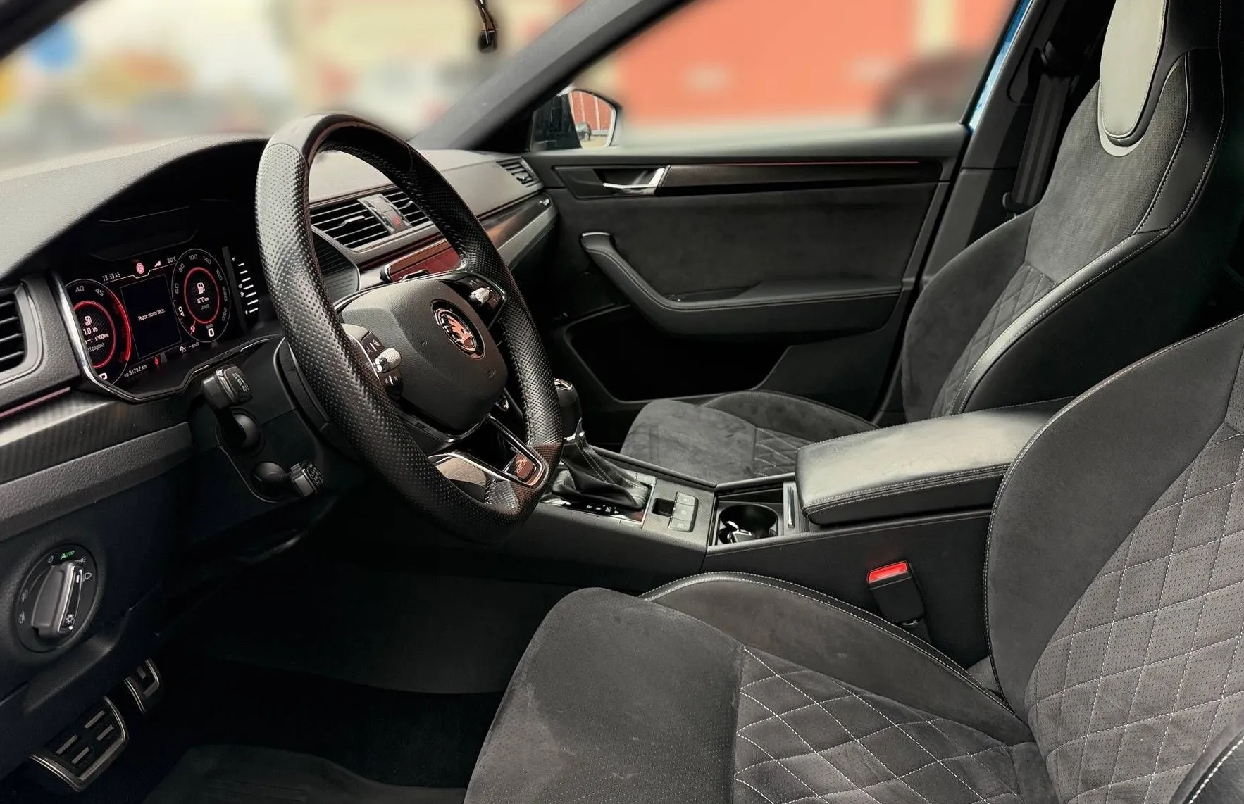 Zunanja slika - Škoda Superb - 2.0 TDI Sportline Combi DSG147kW-DCC-Memory-Canton - 5