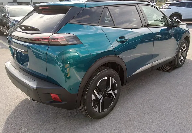 Zunanja slika - Peugeot 2008 - 1.2 Turbo 100 S S Allure-KAMERA 360-NAVI-ZALOGA - 3