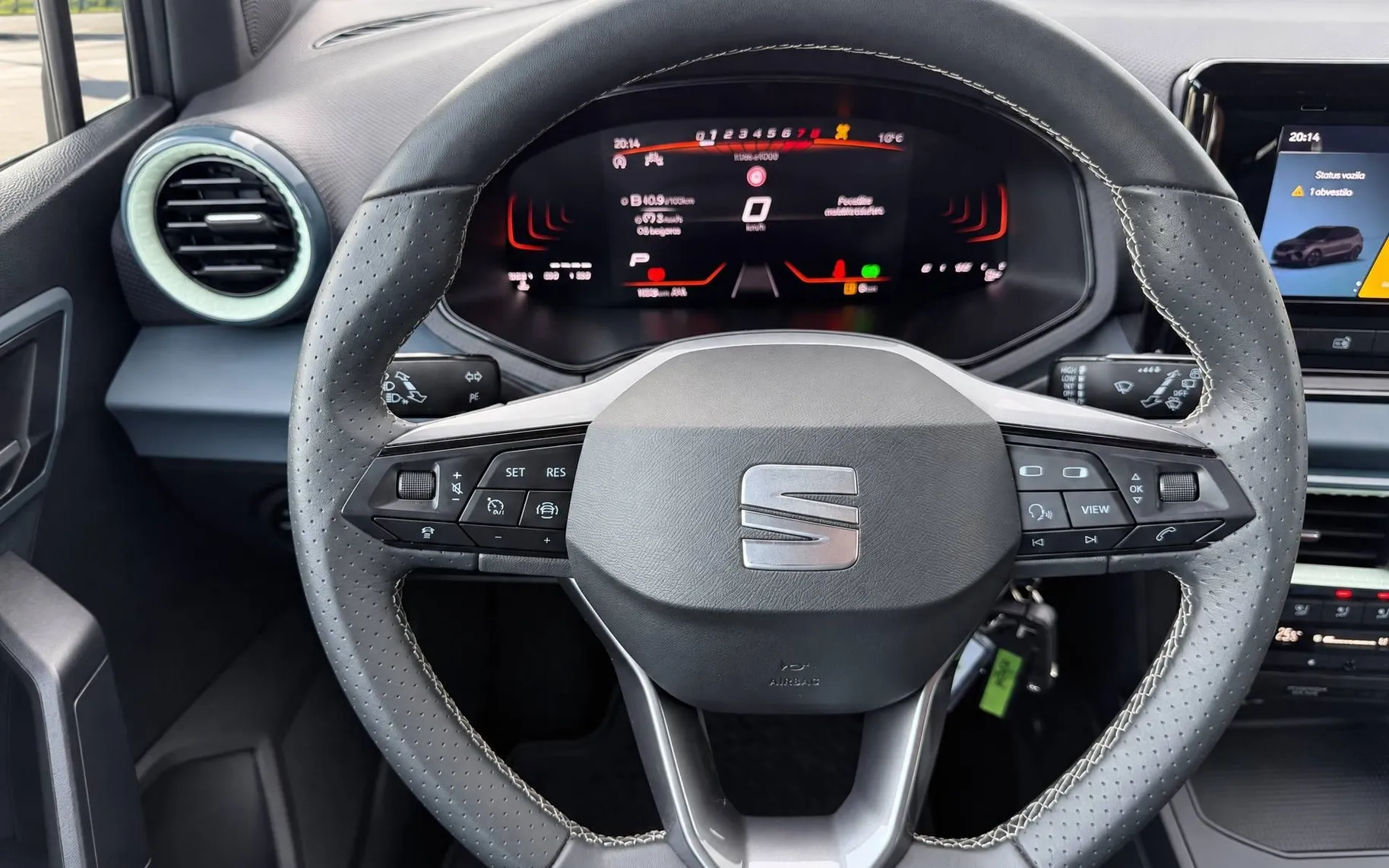 Notranja slika - Seat Arona - 1.0 Eco TSI Style DSG-SLO-LED-ACC-PDC-Vzv.kamera.. - 8