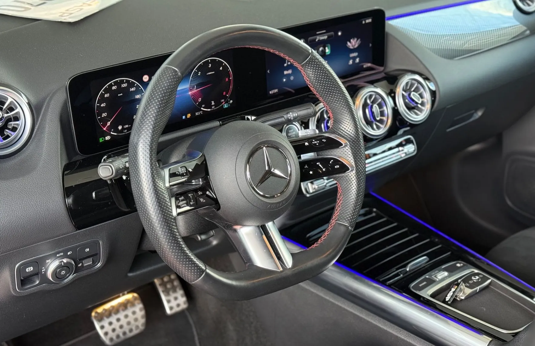 Zunanja slika - Mercedes-Benz GLA-Razred - 200d AMG Line - 13