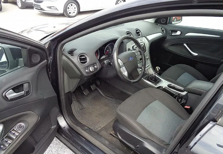Zunanja slika - Ford Mondeo - Karavan 2.0 TDCi - 5