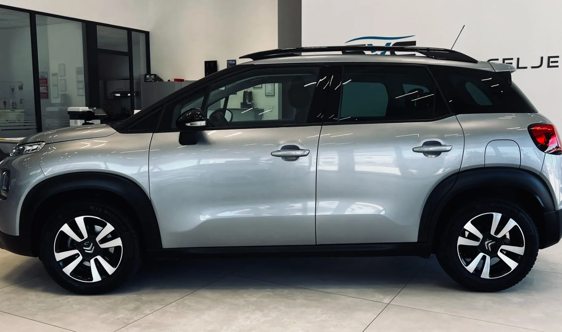 Zunanja slika - Citroën C3 - Aircross 1,2 PureTech 110 Feel - 3