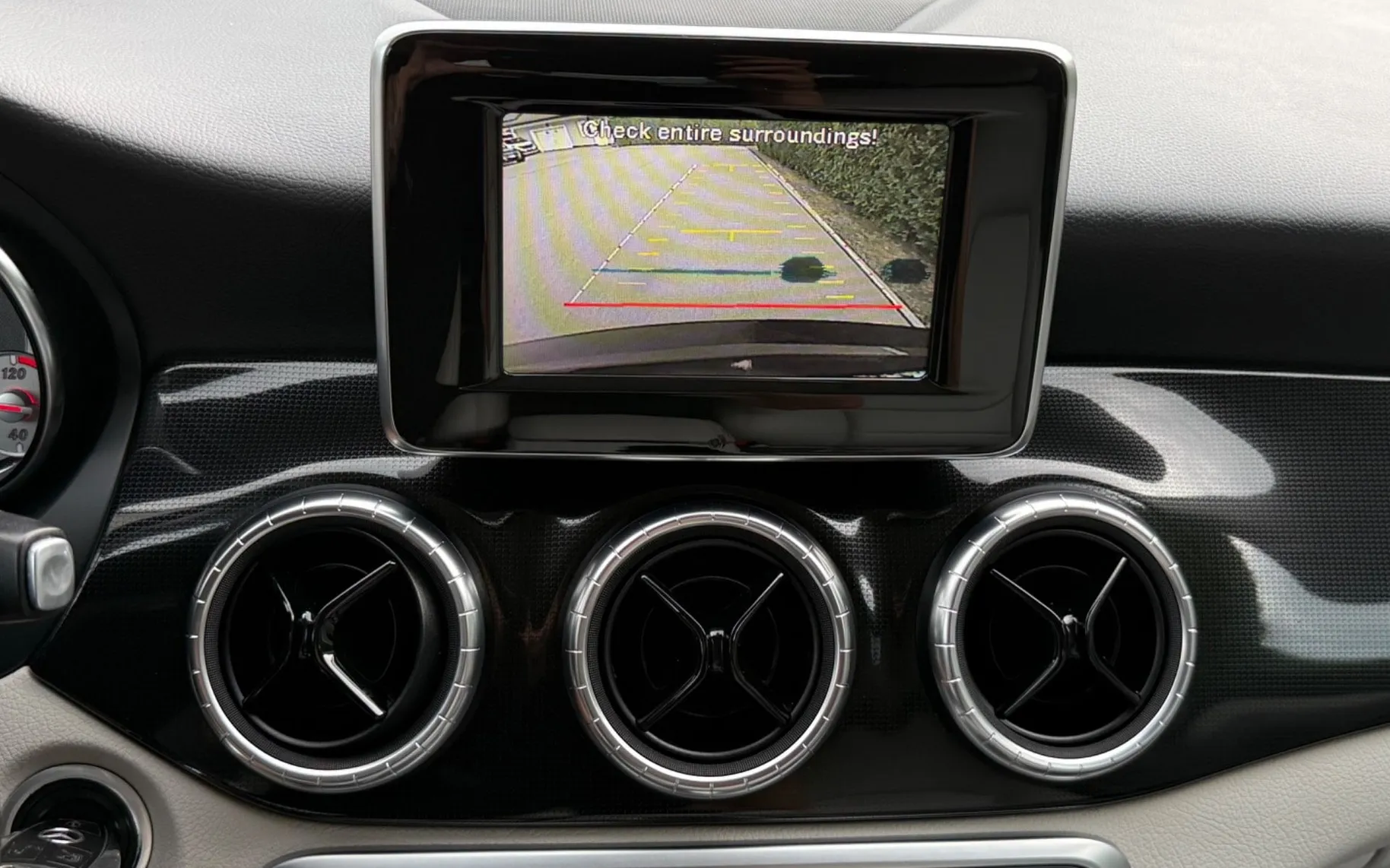 Notranja slika - Mercedes-Benz CLA-Razred - 220 CDI-AUT-XENON LED-LIZING ZA TUJCE - 11