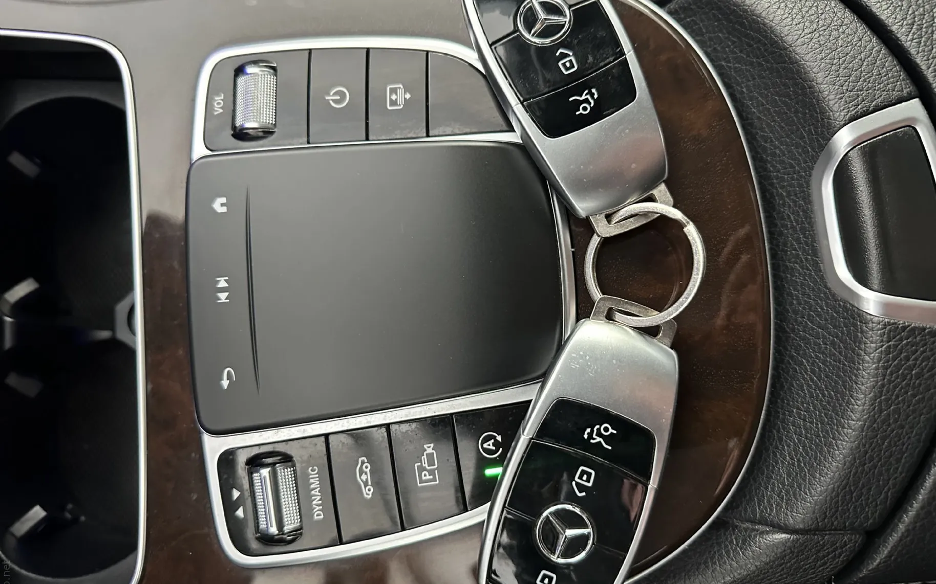 Zunanja slika - Mercedes-Benz E-Razred - E 400 d 4MATIC.KAMERA.USNJE.ACC.ZRAČ.VZMETENJE.LE - 13