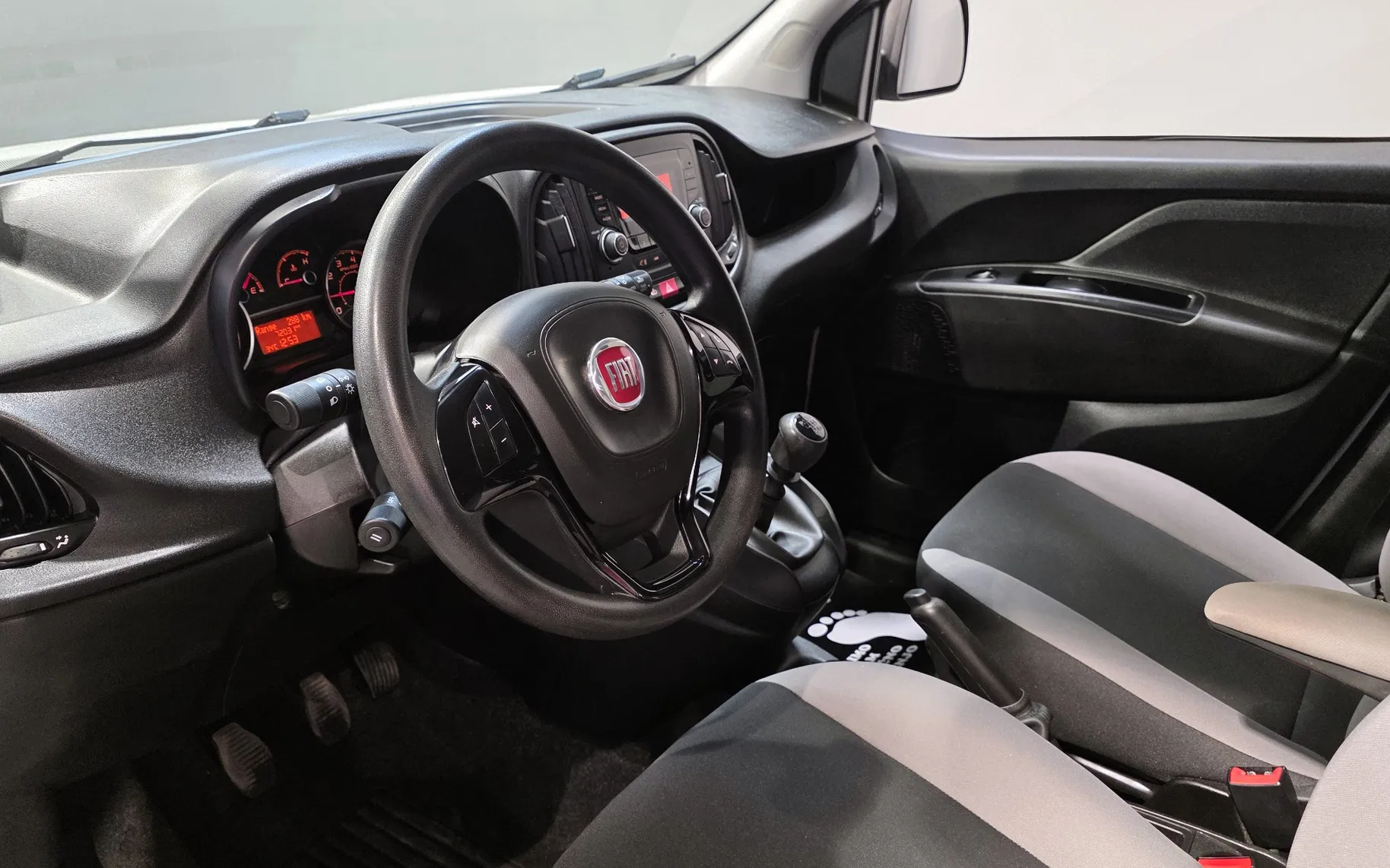 Zunanja slika - Fiat Doblo - 1,6 MAXI CARGO 1.6 MULTIJET 1.LAST KLJUKA KAM TEMP - 6