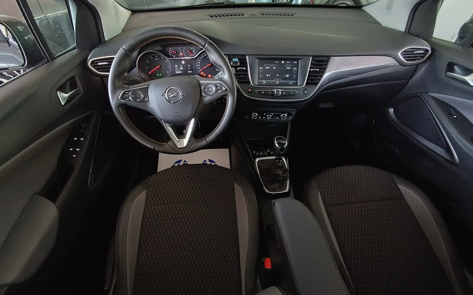 Zunanja slika - Opel Crossland X - 1.2 TURBO 81KW  110KM  INNOVATION 1.LASTNIK - 10
