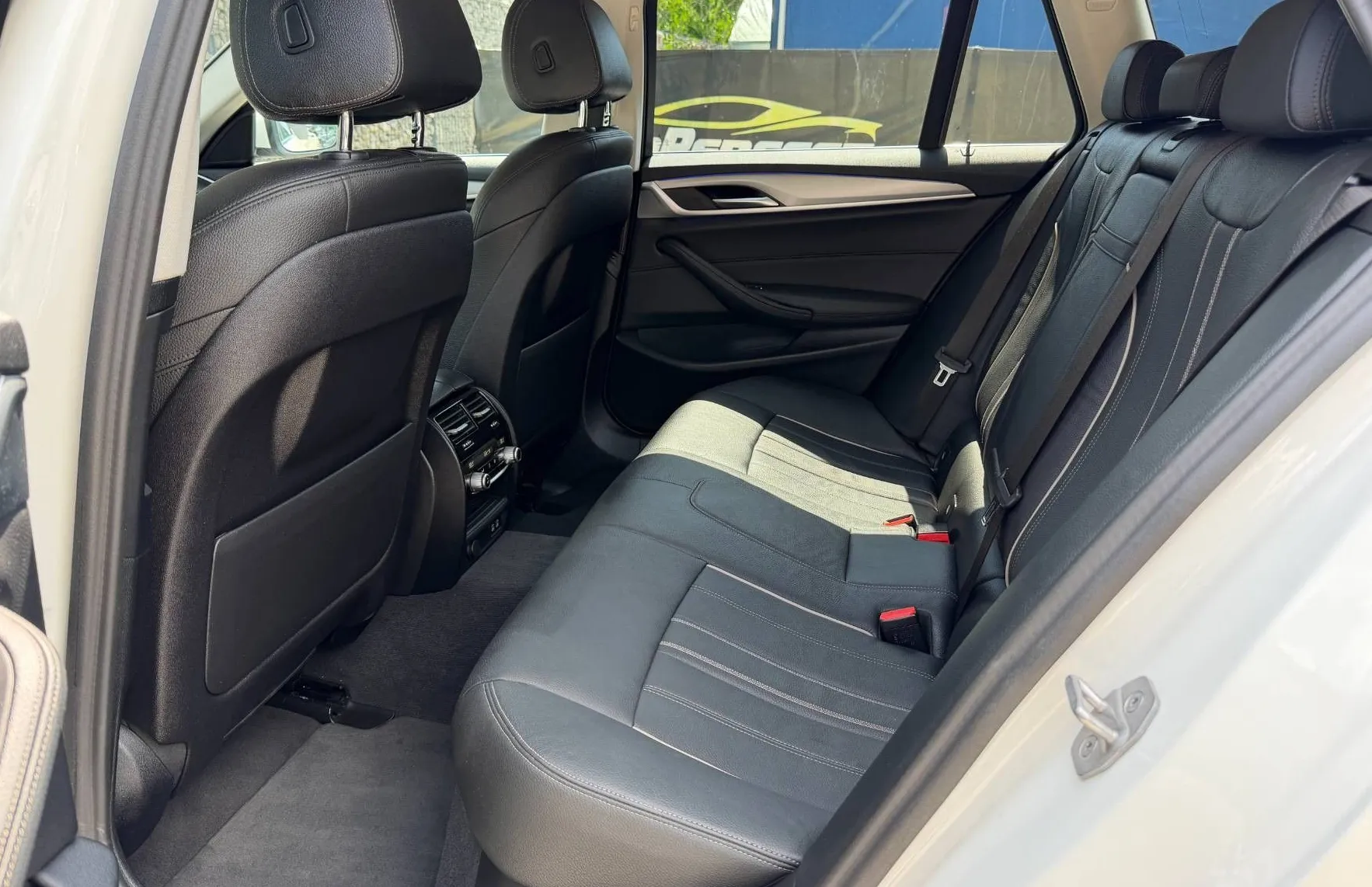 Zunanja slika - BMW Serija 5 - Touring: 520d Touring Avt. | KLJUKA | KAM | VIRTUAL | AM - 17