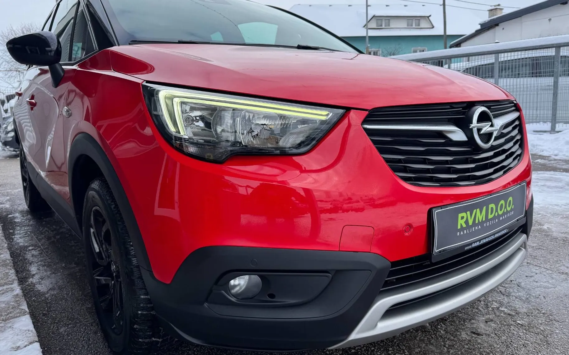 Zunanja slika - Opel Crossland X - 1.2 TURBO°INNOVATION°1.LAST°SLO°PDC°ALU°VELIK SE.. - 4