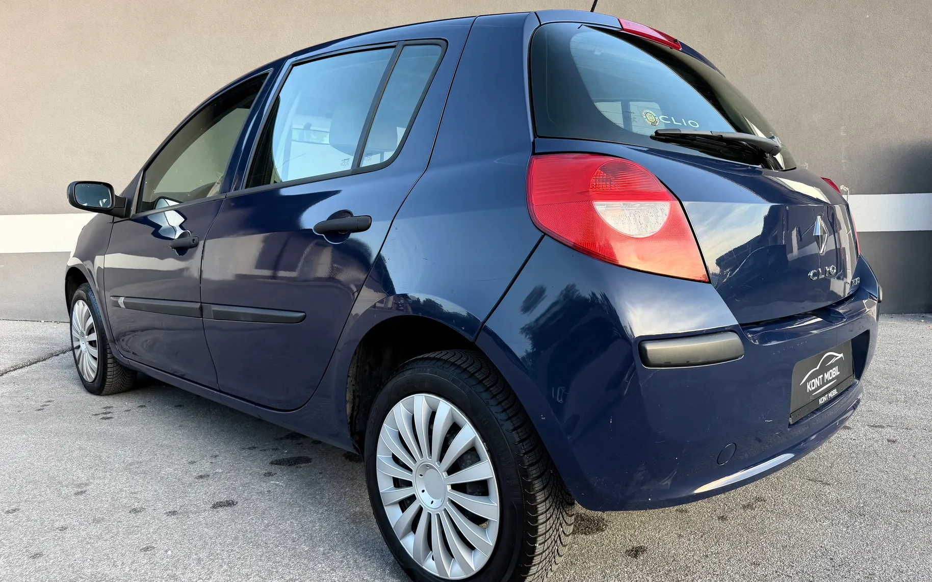 Zunanja slika - Renault Clio - 1.2 Authentique Pack 2.LASTNIK SLO.VOZILO KLIMA - 8