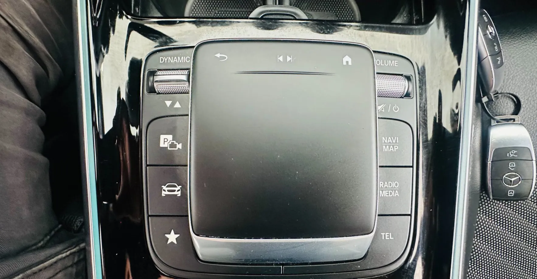 Zunanja slika - Mercedes-Benz EQA - 250 NEMŠKI+4ALU.PANORAMA.KLJUKA.LED.KAMERA.USNJE - 14