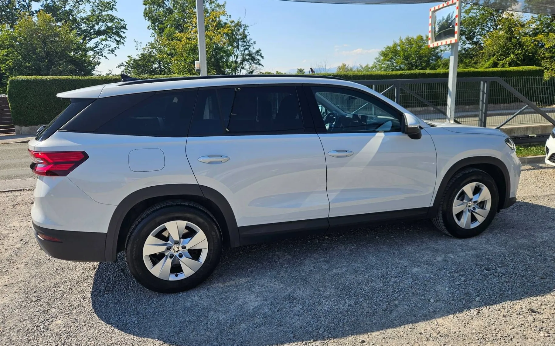 Zunanja slika - Škoda Kodiaq - 4x4 2.0 TDI Selection DSG  1.LASTNIK  SLO... - 5