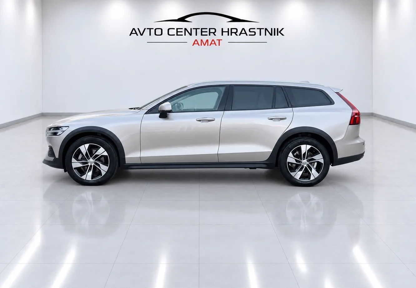 Zunanja slika - Volvo V60 Cross Country - B4D AWD od 1 lastnika 1 letna garancija odličen - 7