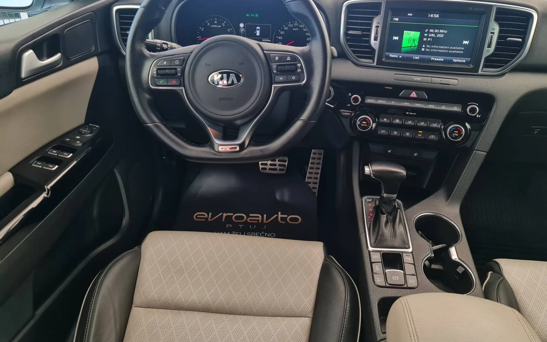 Notranja slika - KIA Sportage - 4WD 1.6 T-GDI GT-Line•1 Lastnik•Slovensko poreklo. - 10