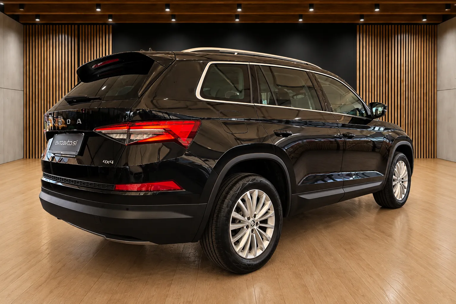 Zunanja slika - Škoda Kodiaq - 4x4 2.0 TDI Style DSG 147KW-1 Lastnik-Bog.Oprema - 3