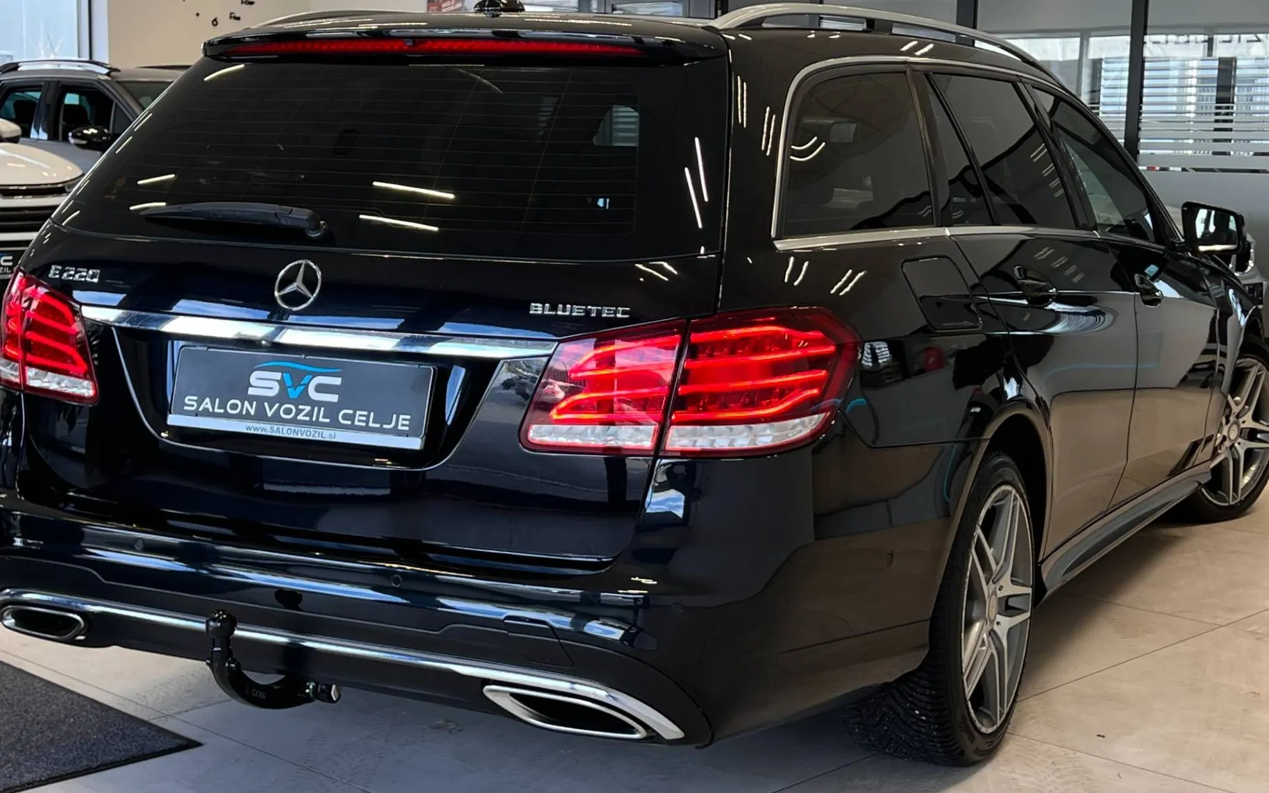 Zunanja slika - Mercedes-Benz E-Razred - E 220 BlueTEC-170KM-AMG-ZRAK-FULL-LED-NAVI-PRIKL.. - 4
