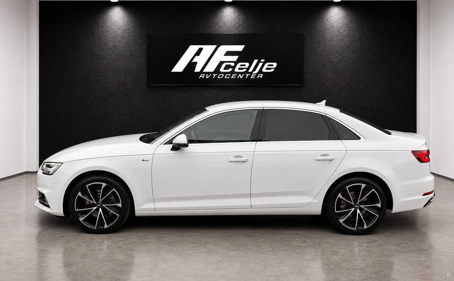 Zunanja slika - Audi A4 - 2.0 TDI-AUT-161.000km-S LINE-VIRTUAL-AMBINET-ACC- - 6