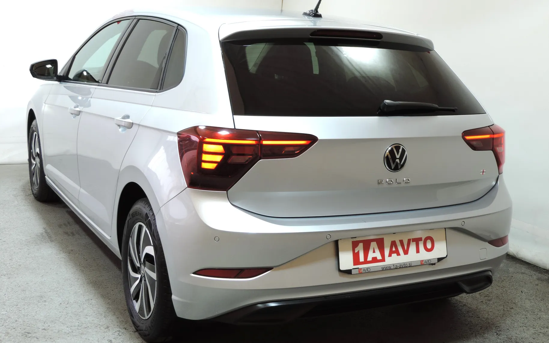 Zunanja slika - Volkswagen Polo - 1.0 TSI Life KAMERA-ACC-GRETJE SEDEŽEV - 45