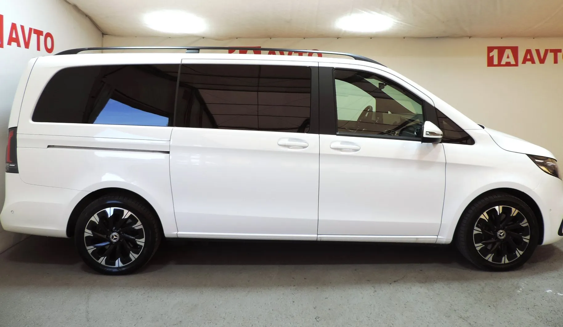 Zunanja slika - Mercedes-Benz V-Razred - V 300 d Style dolgi Avt. LED-ACC-7.SEDEŽEV-KAMERA - 4