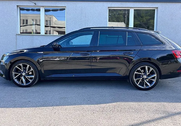 Zunanja slika - Škoda Superb - 2.0TDI SportLineLED-AMBIENT-KAMERA-GRETJE SEDEŽEV - 4