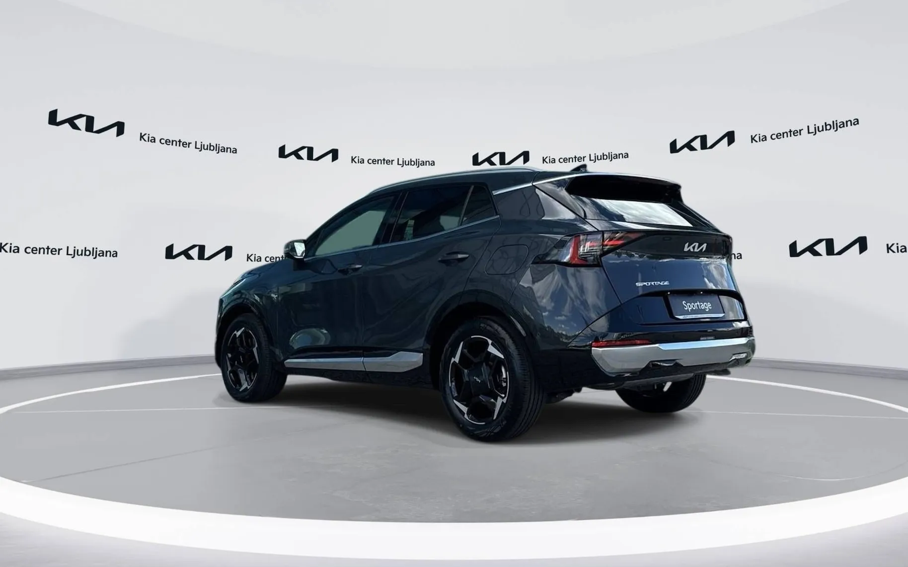 Notranja slika - KIA Sportage - 1.6 T-GDi EX Style. 7 DCT... - 7