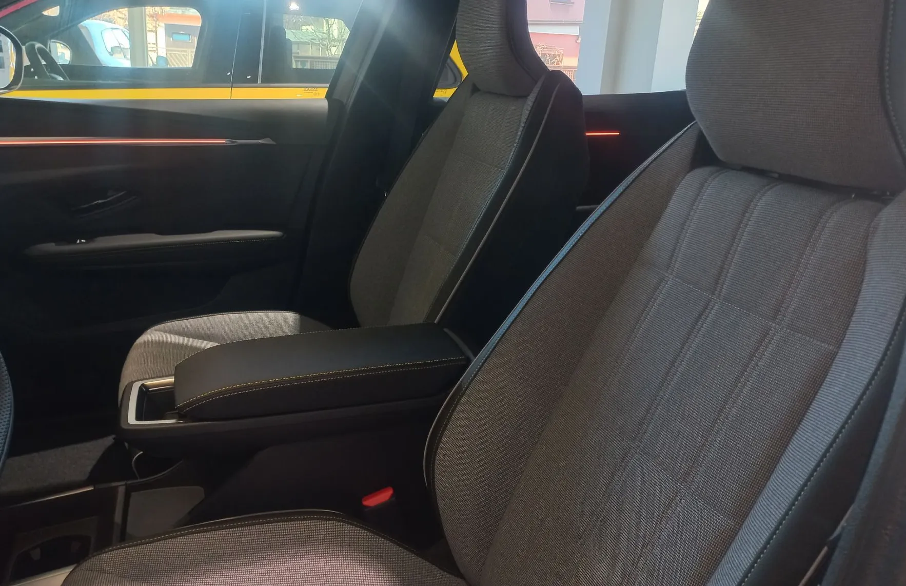 Zunanja slika - Renault Scenic E-tech - TECHNO 170 COMFORT RANGE  ZALOGA - 6