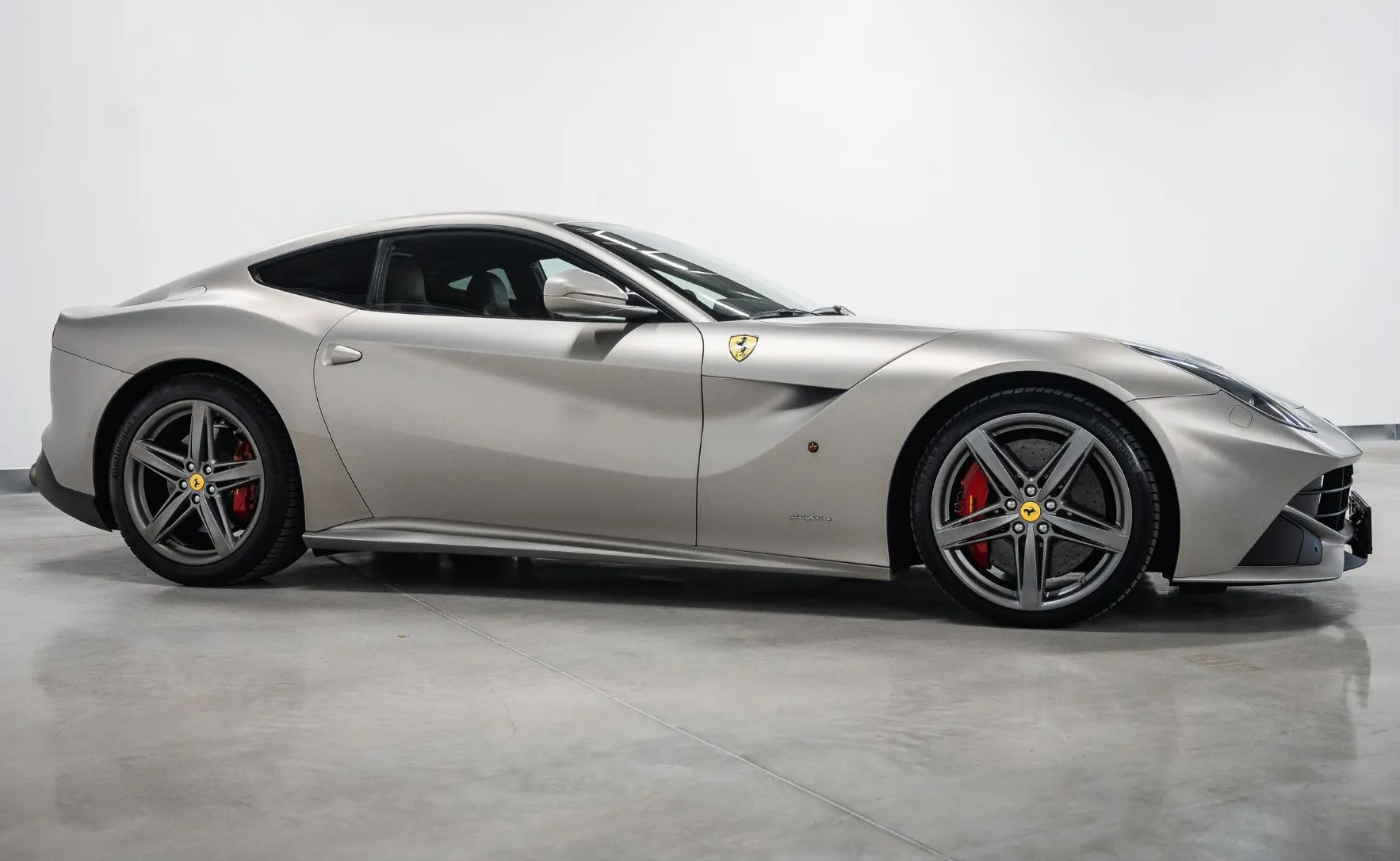 Zunanja slika - Ferrari F12 - F12 - 4