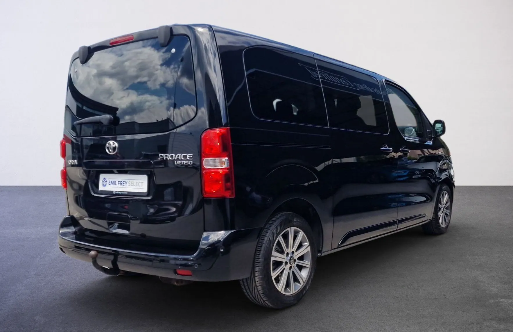 Zunanja slika - Toyota Proace - Verso 1.5 D-4D Combi - 3