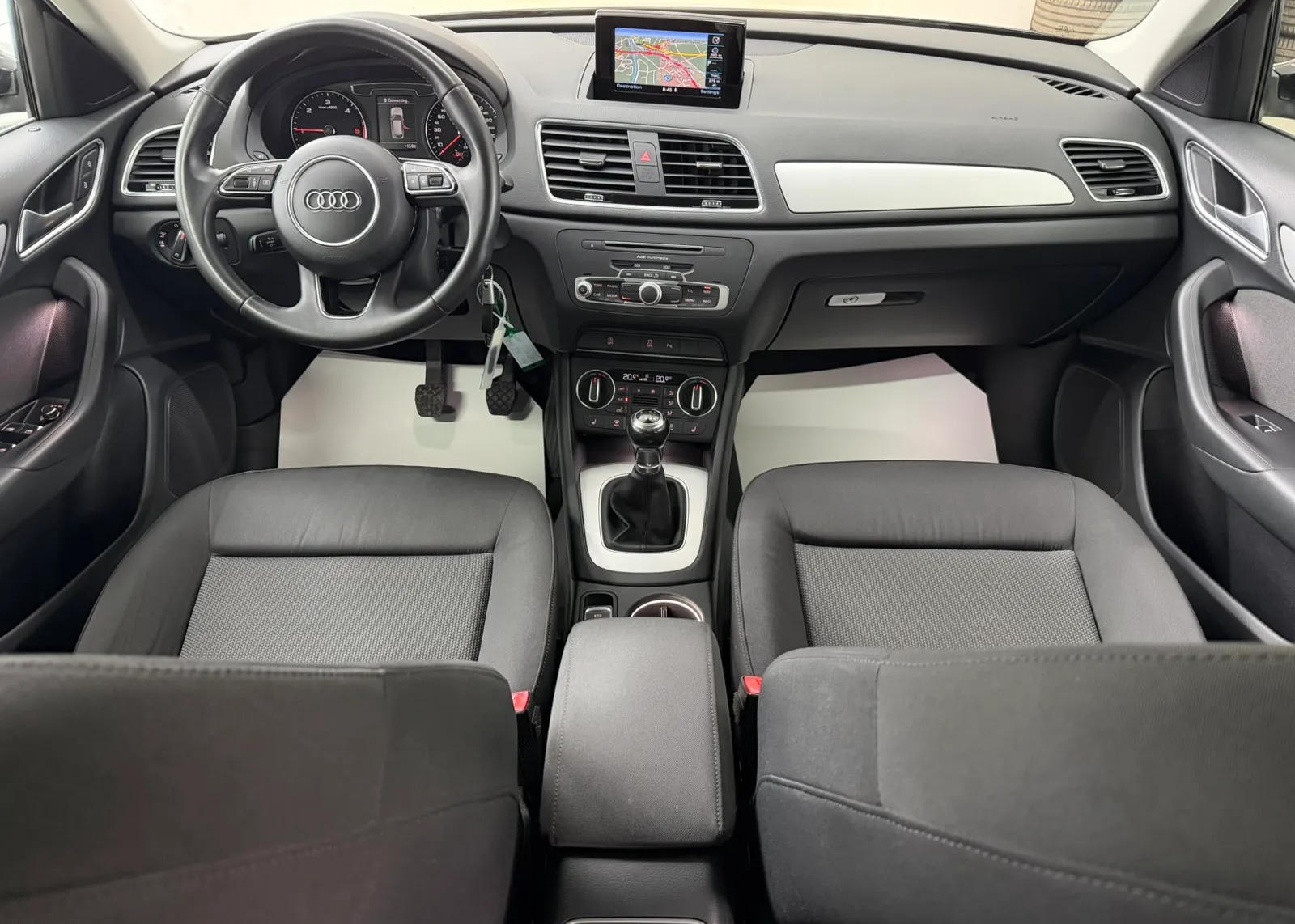 Zunanja slika - Audi Q3 - 2,0 TDI Style - 6
