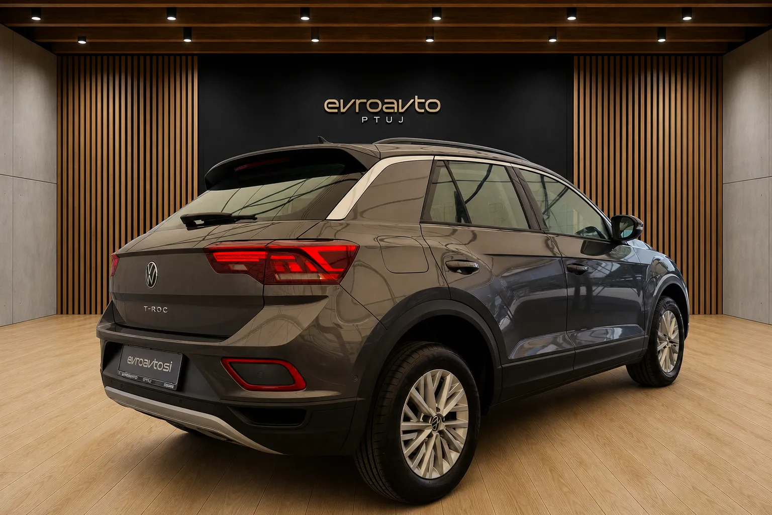 Zunanja slika - Volkswagen T-Roc - 2.0 TDI BMT DSG•IQ.LIGHT Matrix LED•Kamera... - 3