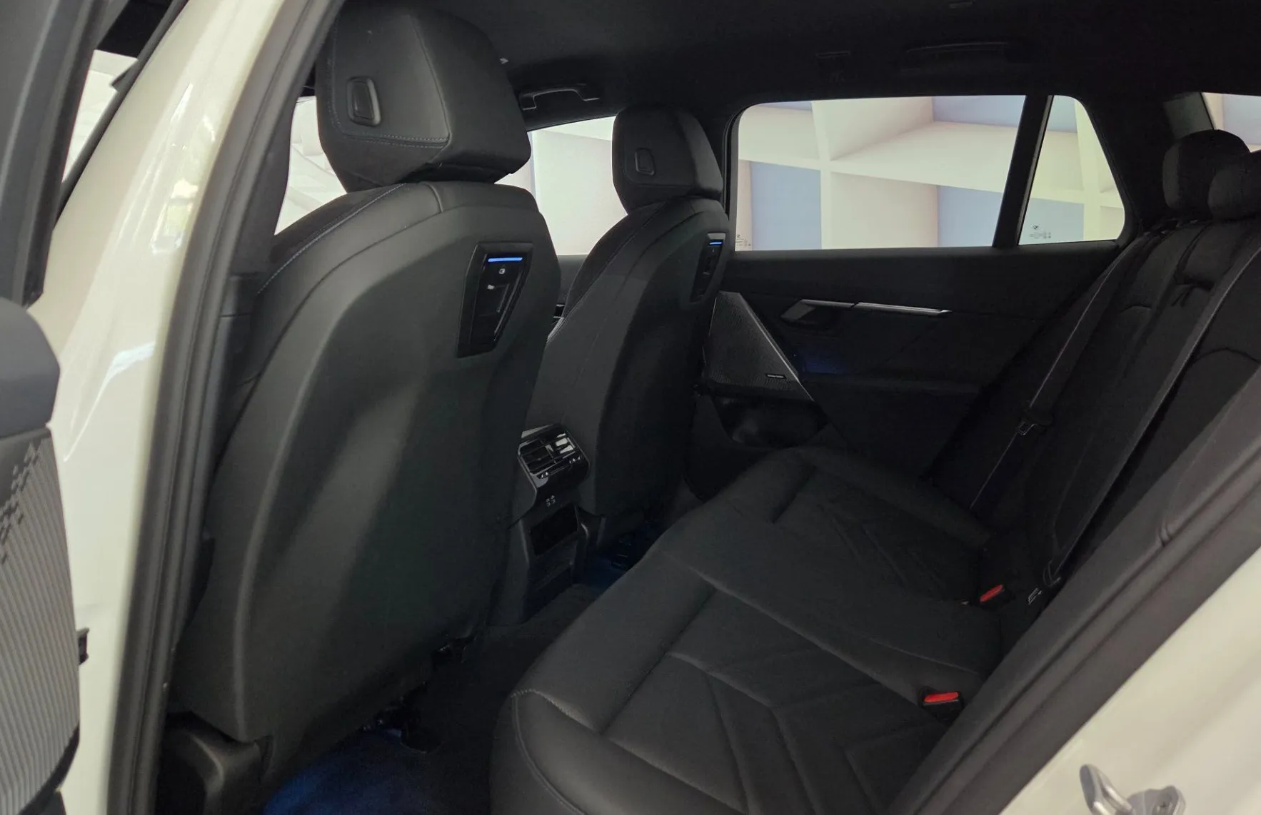 Zunanja slika - BMW Serija 5 - Touring: 540d xDrive-M.SPORT.PRO-RADAR-ICON-KAM360-KEYLE - 14