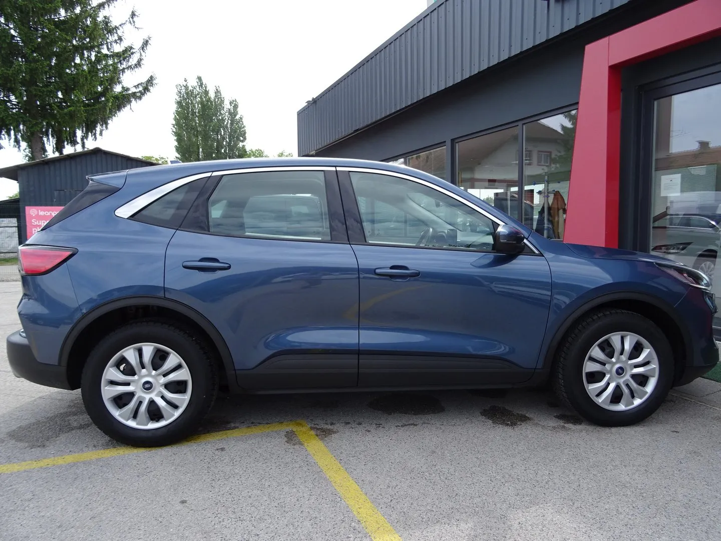 Zunanja slika - Ford Kuga - 4x2 1,5 EcoBoost/menjalnik B6 Trend - 5