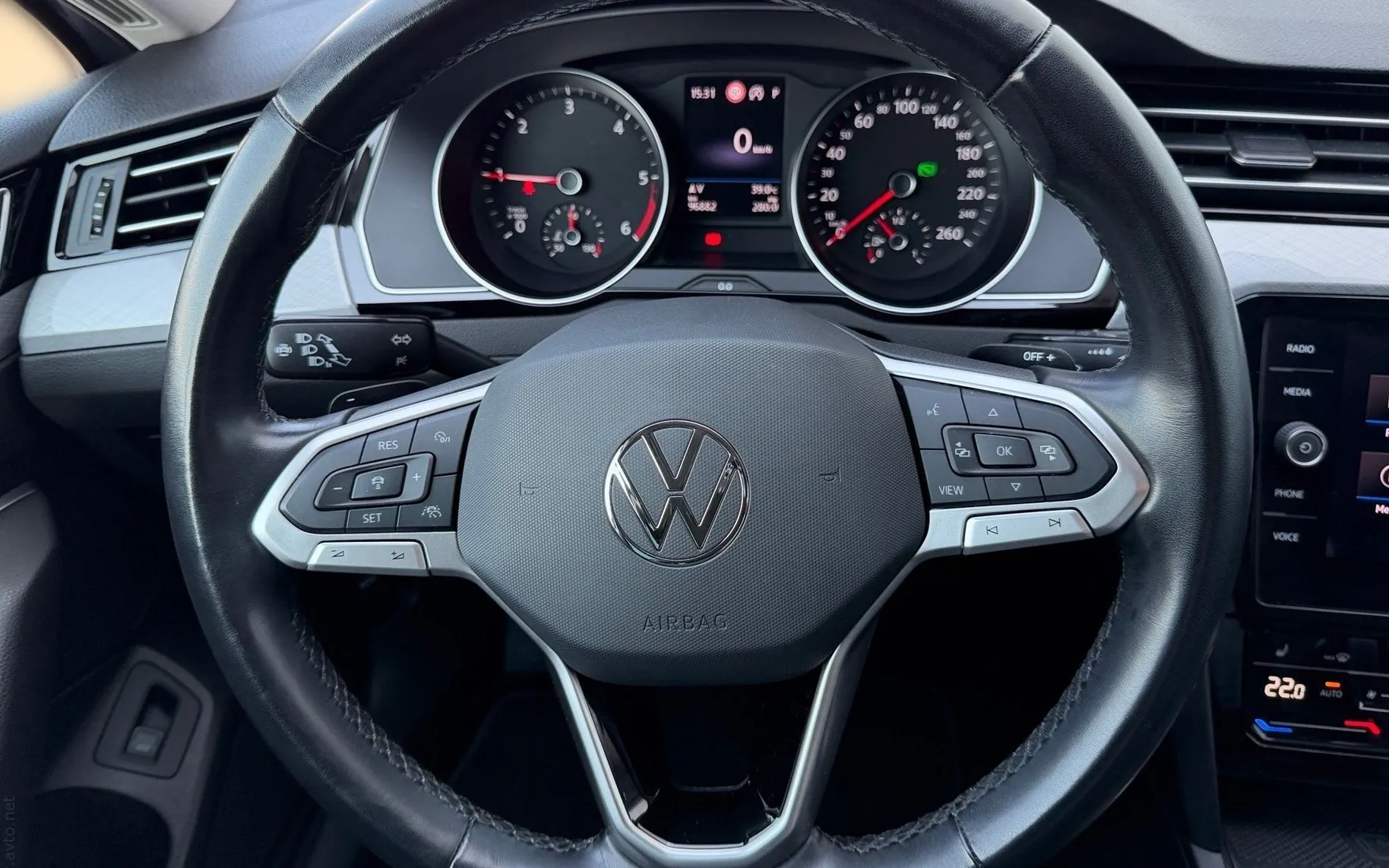 Notranja slika - Volkswagen Passat Variant - 2.0 TDI BMT SCR Business DSG-LED-ACC-PDC-Vz.kamera - 8