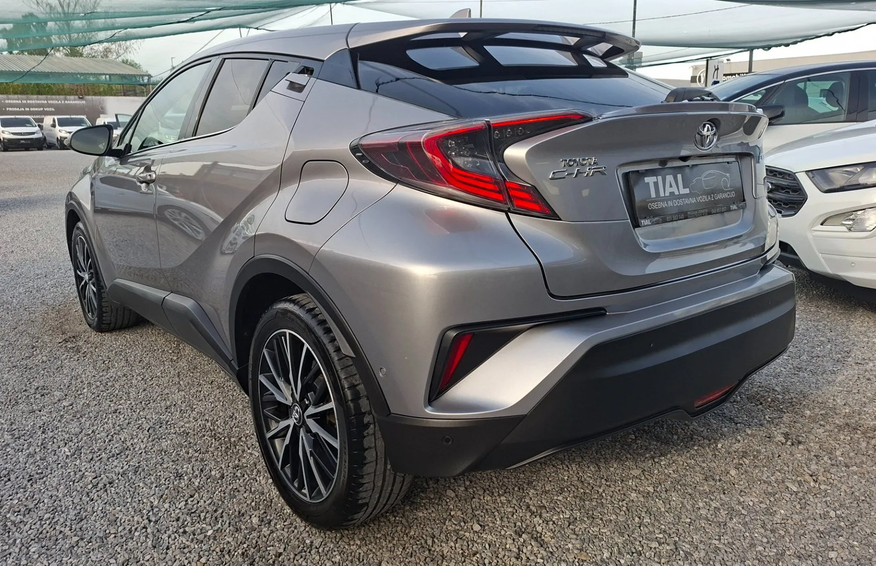 Zunanja slika - Toyota C-HR - AWD 1.2 4X4-NAVI-KAMERA-ACC-LINE ASS-VELIK SERVIS - 7