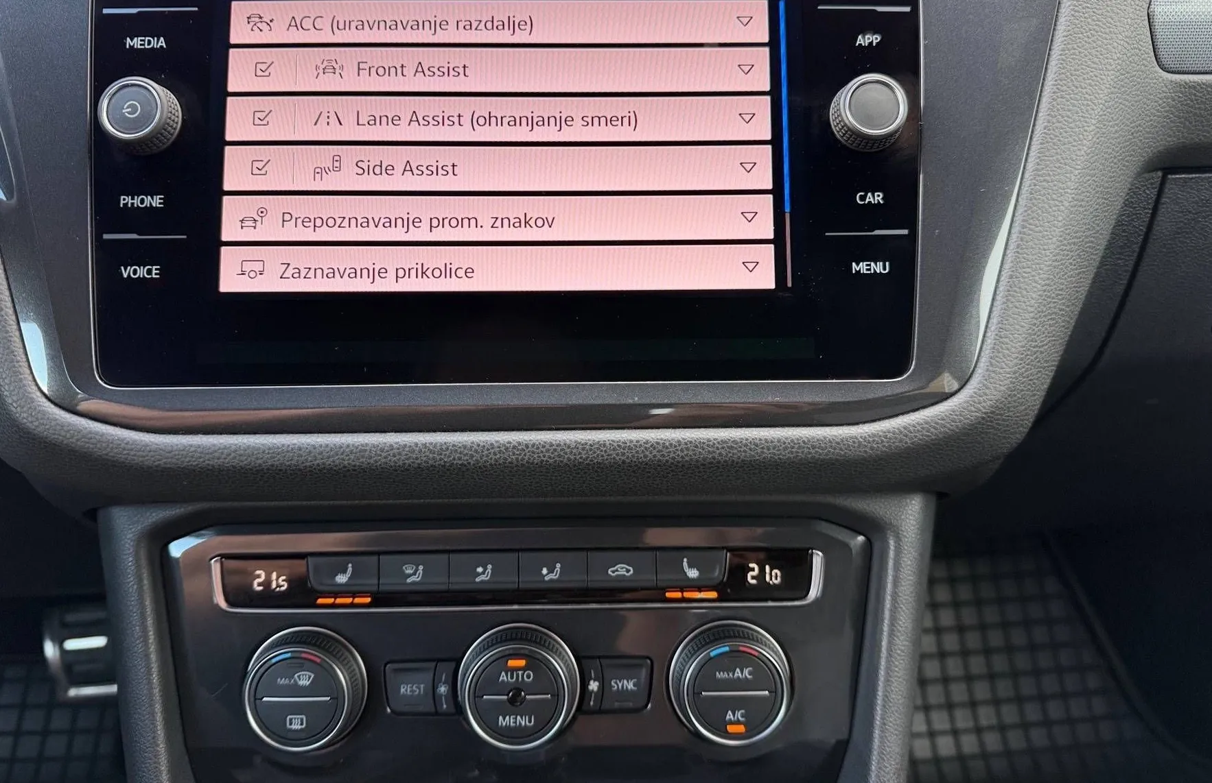 Zunanja slika - VW Tiguan Allspace - 2.0 TDI 4MOTION avt. R-Line 147kW-SLO-1.lastnik - 16