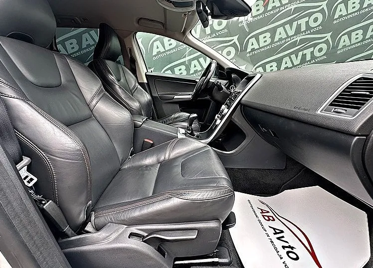 Zunanja slika - Volvo XC60 - D4 R-Design Momentum+133KW+ALU+XENON+USNJE+UGODNO - 10