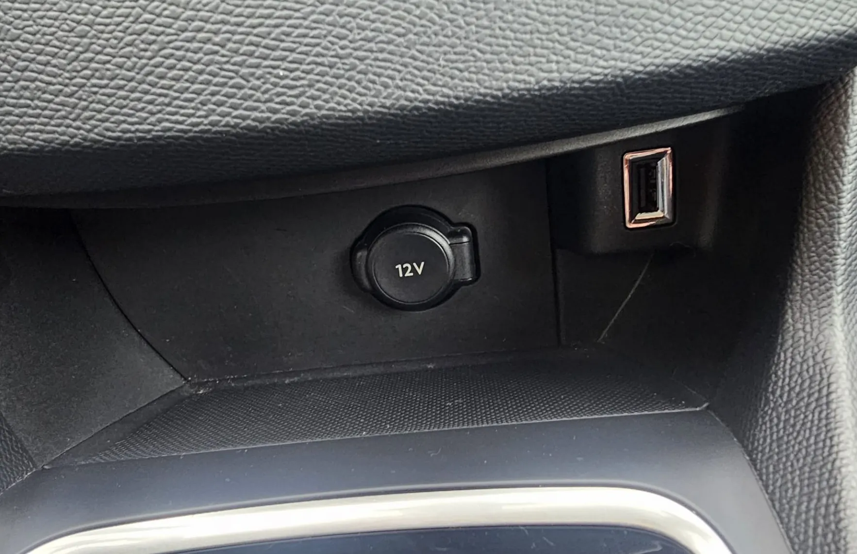 Zunanja slika - Peugeot 308 - SW 1.5 BlueHDi 130 Pack Avt.|2xpdc|alu|navi|led - 17