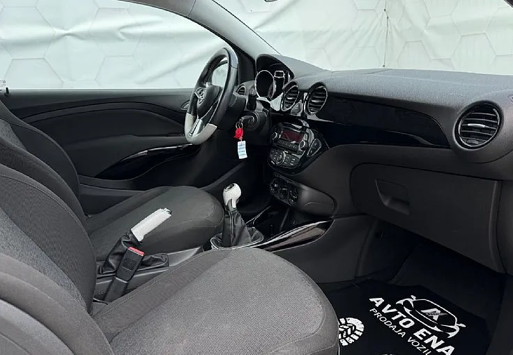 Zunanja slika - Opel Adam - 1.4 - KLIMA - TEMP - ALU16 - Black White - 9